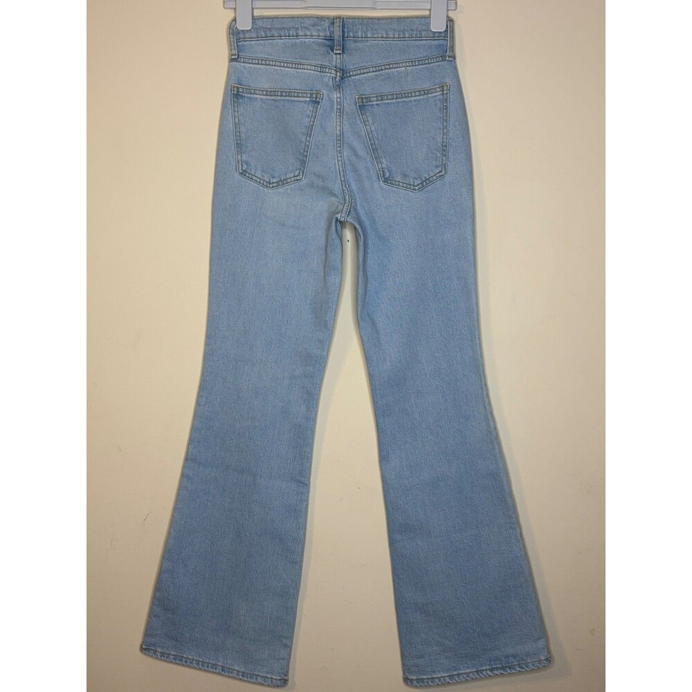 Universal Thread Goods Blue High Rise Flare Jeans Size 2/R
